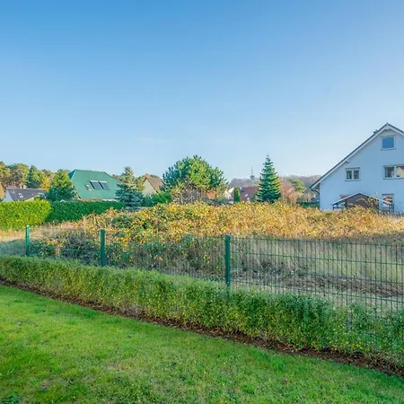 Strandhaus Thiessow, Mit 2 Baedern