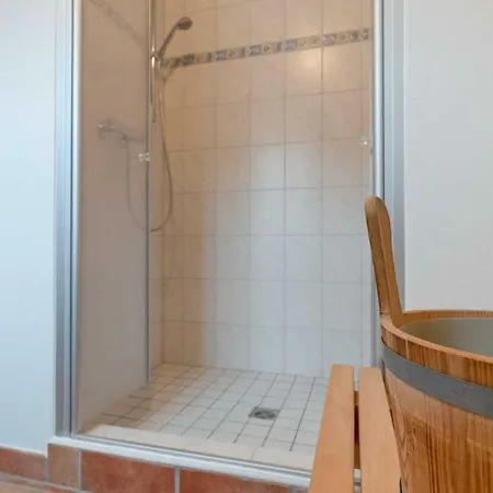 Apartament Strandhaus Thiessow, Mit 2 Baedern *